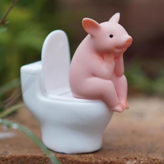 Miniature Pig Statue Pig Sitting On Toilet Mini Animal Toy