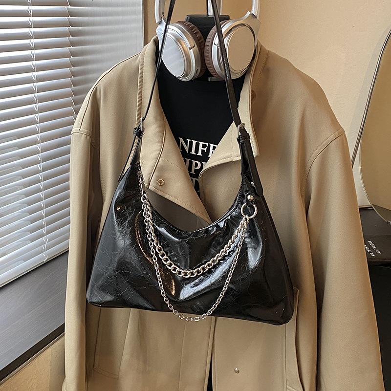 Underarm bag women's bag retro 2025 new fashion versatile niche design high-end women's shoulder messenger bag