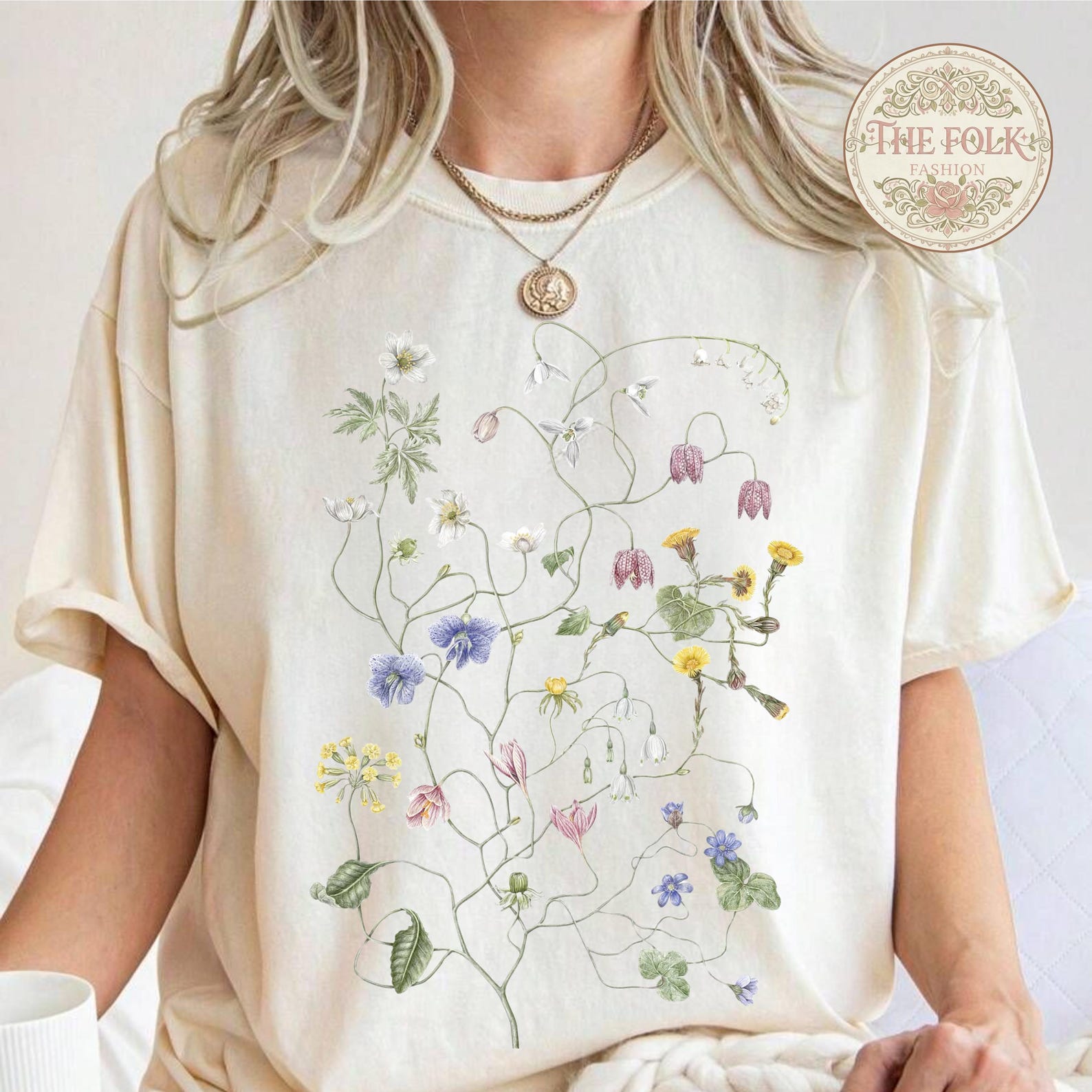Vintage Wildflower Shirt, Aesthetic Botanical Graphic Tee, Cottagecore Flower Shirt, Nature Lover Gift, Comfort Colors Wildflower Tshirt 4XL
