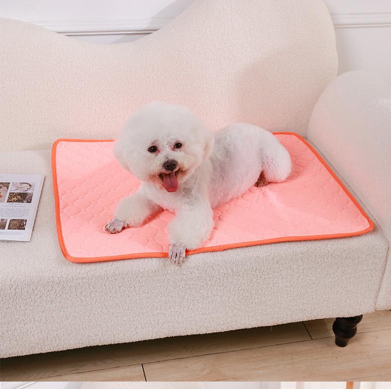 

Многоразовый коврик для мочи для собак, одеяло, впитывающий подгузник, моющийся коврик для дрессировки щенков, кровать для домашних животных, коврик для мочи для домашних животных, чехол на автомобильное сиденье, товары для домашних животных S（50*35CM） ор