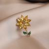 A Sunflower Cute Small Brooch Temperament Corsage Women's Light Luxury High-end High-end Sense Exquisite Fashion Niche Design