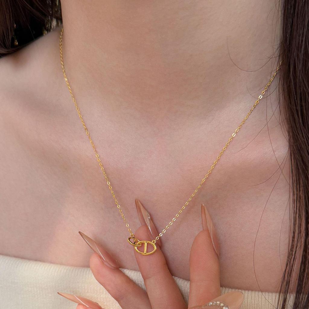 Elegant 18K Gold-Plated Double Ring Pig Nose Necklace for Women - S925 Sterling Silver, Light Luxury, Exquisite High-End Clavicle Chain