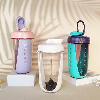 1 sada 590ml shaker láhev Velká kapacita Neprosakující Odolná proti pádu Tepelně odolná Pro míchání proteinových nápojů Láhev na vodu Pro cvičení