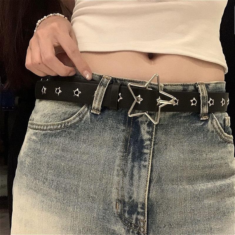 New Punk-Style Niche Studded Aesthetic Star-Patterned Perforated Leather Bel American-Style Trendy Wide Belt for Women's Jeans