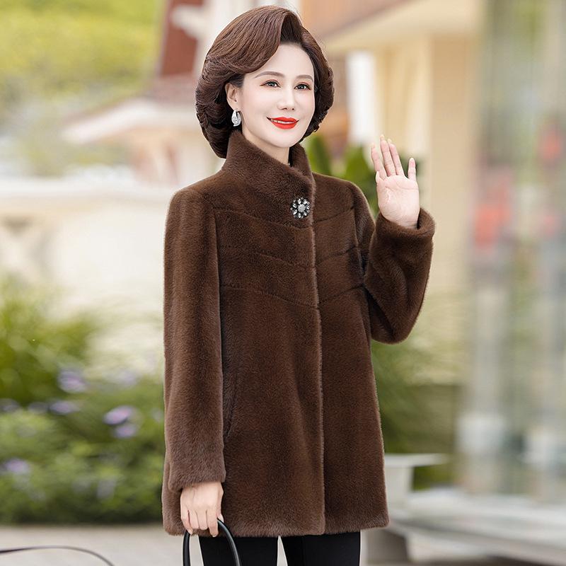 Mom's Eco-Friendly Winter Velvet Faux Mink Coat - Modern Short Style for Middle-Aged and Elderly Women 2026