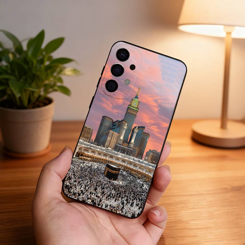 Moslem and kaaba Phone Case For Samsung S25,S24,S21,S22,S23,S30,Ultra,S20,Plus,Fe,Lite,5G Black Cover