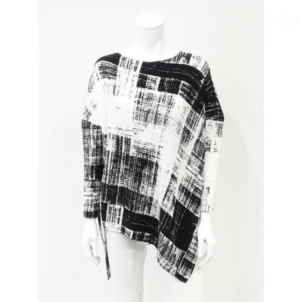 Specchio Hemline T shirT fronT Back   422 161