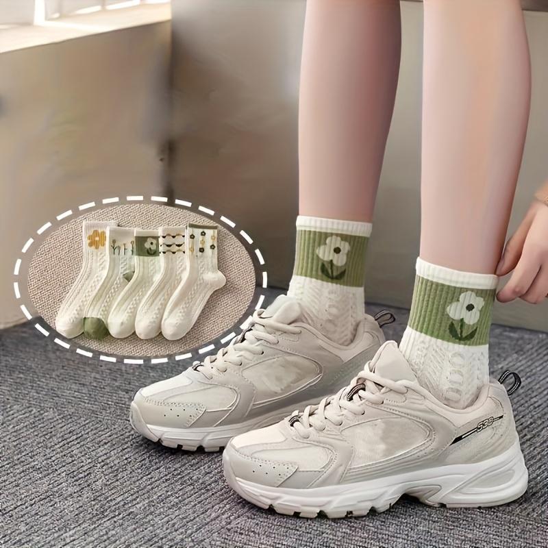 Flower Women's Mid-Calf Socks