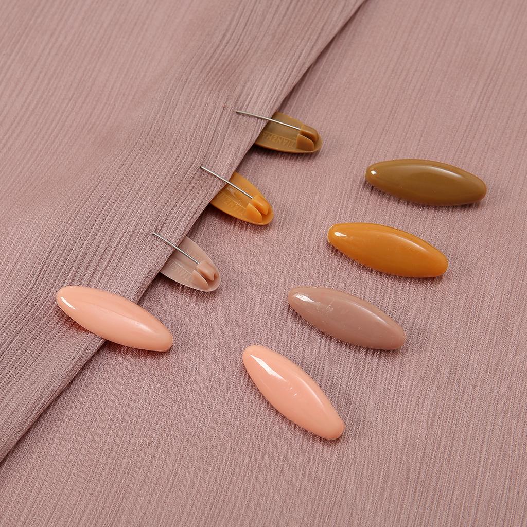 Muslim Hijab Pins For Scarf Color Black and White Safety Pins Clips Ladies Dressing Accessories Brooches For Women Scarf Pins