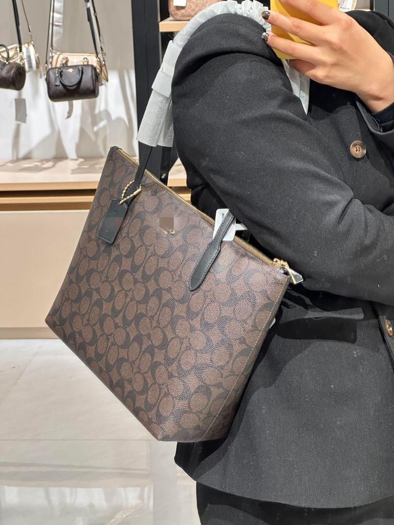 Torba z zamkiem błyskawicznym Zip30 od Kou C: Klasyczna kwiatowa torba na ramię o dużej pojemności dla kobiet