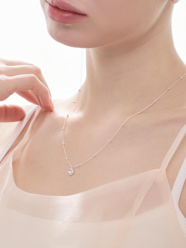 Lucore Silver 925 Aqua Flower Round Necklace