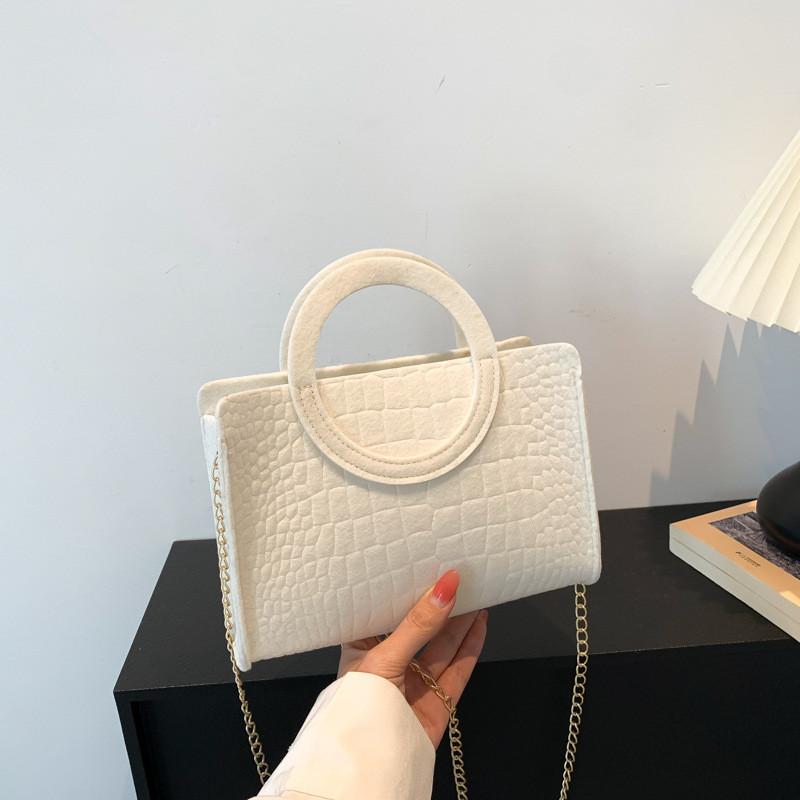 Trendy Fashionable Retro Small Crossbody Bag Stylish Chain Handbag In Black White And Khaki