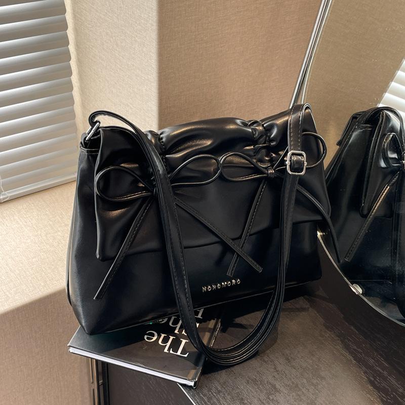 Tasche mit großem Fassungsvermögen Damen Neue vielseitige Umhängetasche Modische Pendler-Schulter-Achseltasche