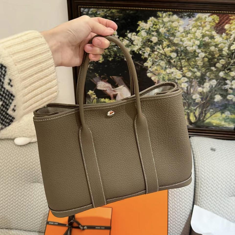 New Style Braided Cowhide Floral Tote Bag Large Capacity Shoulder Bag Genuine Leather Handbag Womens Handbag Messenger Bag