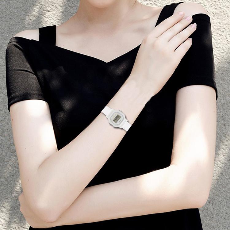 Casio Kadın DİJİTAL Serisi Beyaz Saat LA-11WL-7A LA-11WL-7A