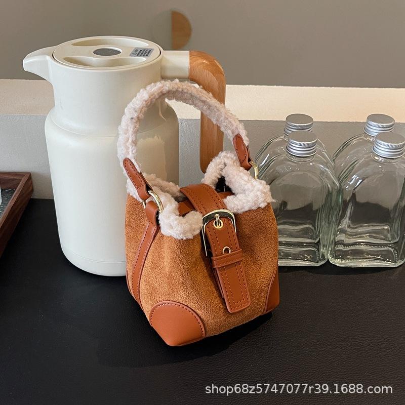 Shoulder bag women's 2025 autumn/winter new casual retro plush bag versatile mini bag wool handbag crossbody bag