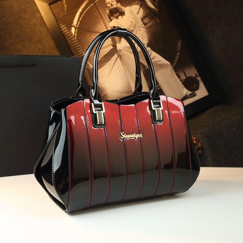 

Модная сумка для женщин среднего возраста 2025 года с большой вместимостью бордовый