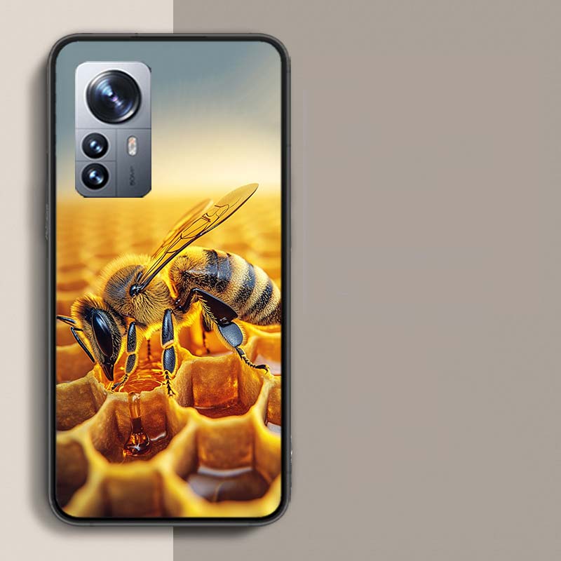 Bees and Honey in the Honeycomb Phone Case For Redmi Note 13 Pro Plus 14 Pro+ 12S 12 11S 11T 11E 11 10S 10 9S 9 Xiaomi Capa TPU