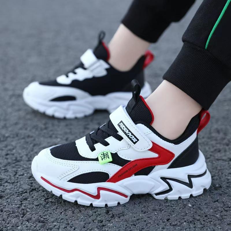 2025 spring new mesh breathable boys' shoes medium and large children's soft sole light primary school running children's sports shoes