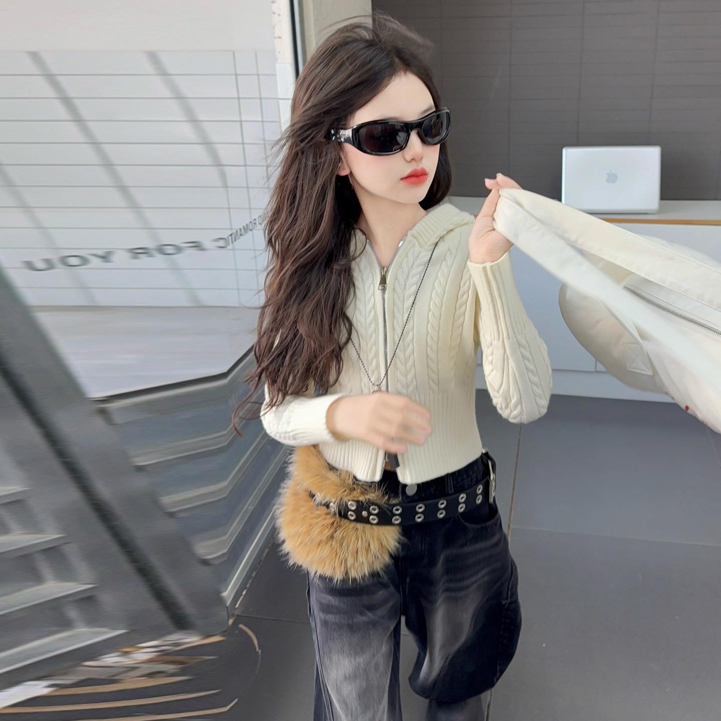 

Girls Autumn 2025 Korean Style Hooded Cardigan & Jeans Set 120 cm