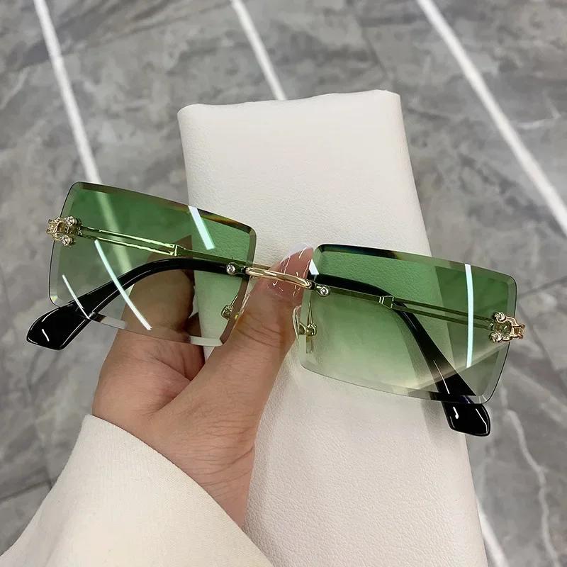 Vintage Fashion 2024 New Sunglasses Rimless Frameless Rectangle Shades Gradient UV400 Summer Traveling Sun Glasses for Women