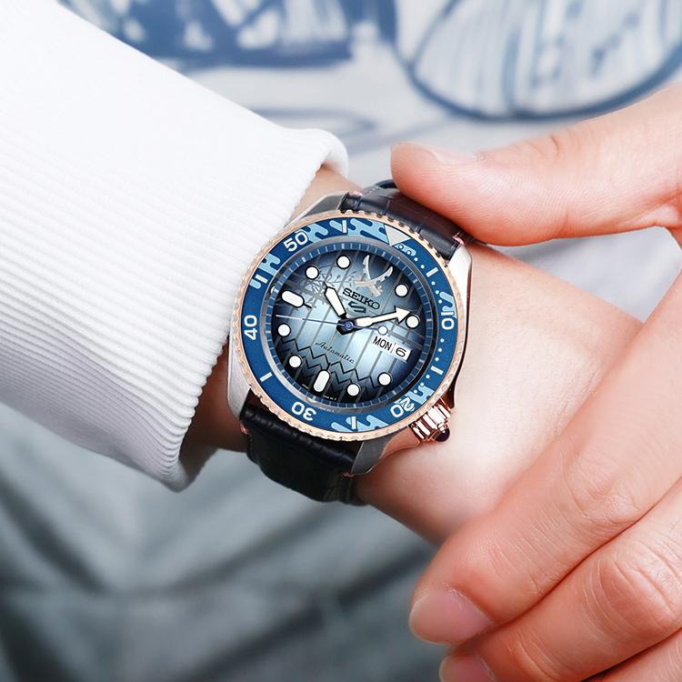 Seiko 5 Demon Slayer Collaboration Inosuke Hashibira Stainless Steel Watch Automatic Mechanical Movement Leather Strap Unisex watches blue SRPJ26K1