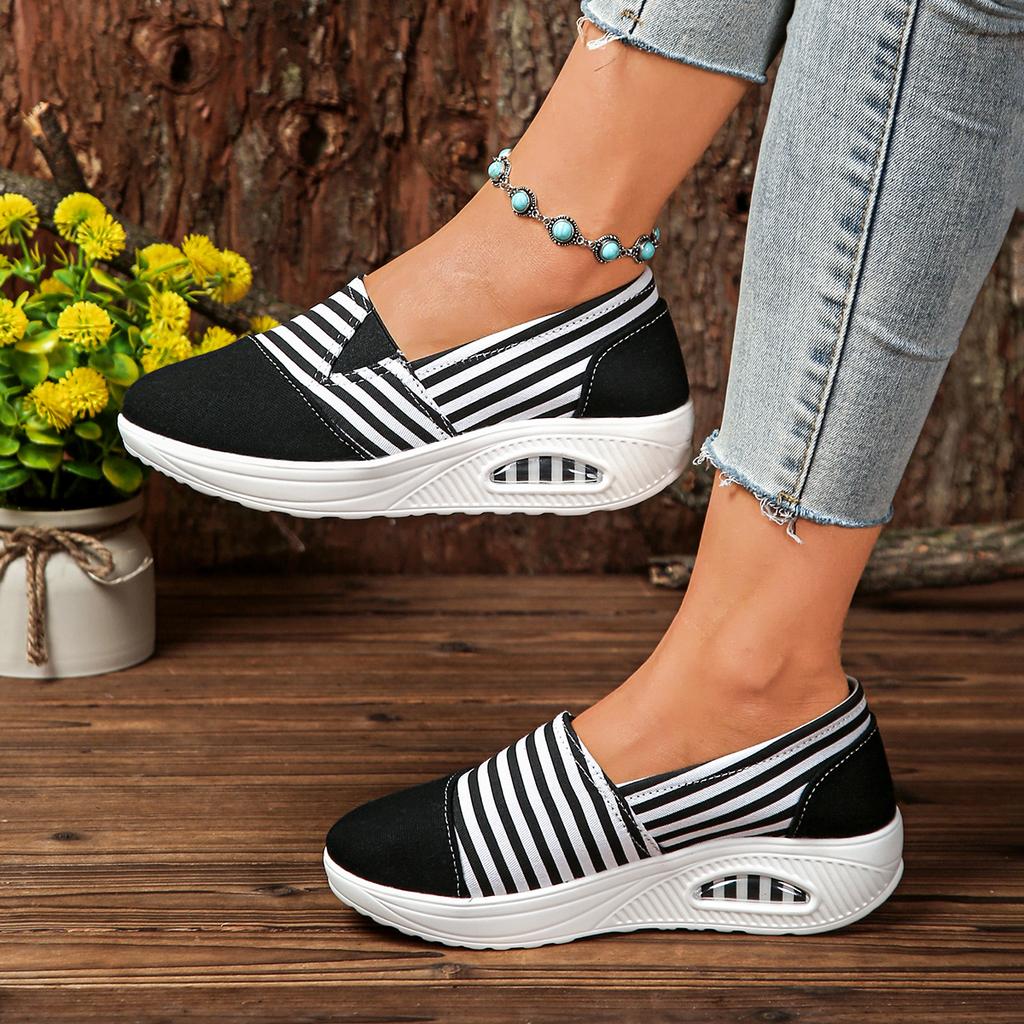 Fashion Women Sneakers 2025 New Comfortable Casual Loafers Designer Shoes for Women Fashion Lightweight Sneakers Women Zapatos De Mujer