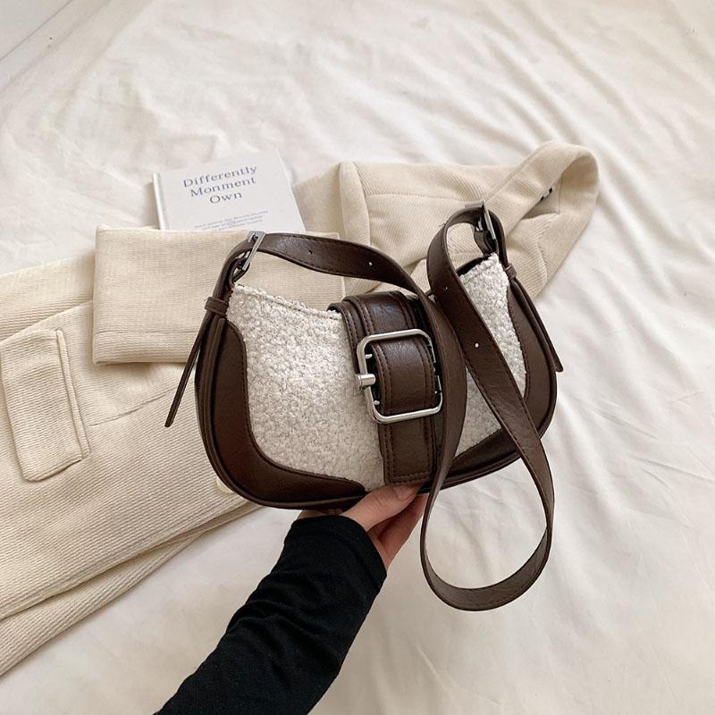 Fashion Lamb Wool Splice Style Crossbody Bag Korean Retro Senior Sense Shoulder Bag Color Contrast Texture Commute Underarm Pack
