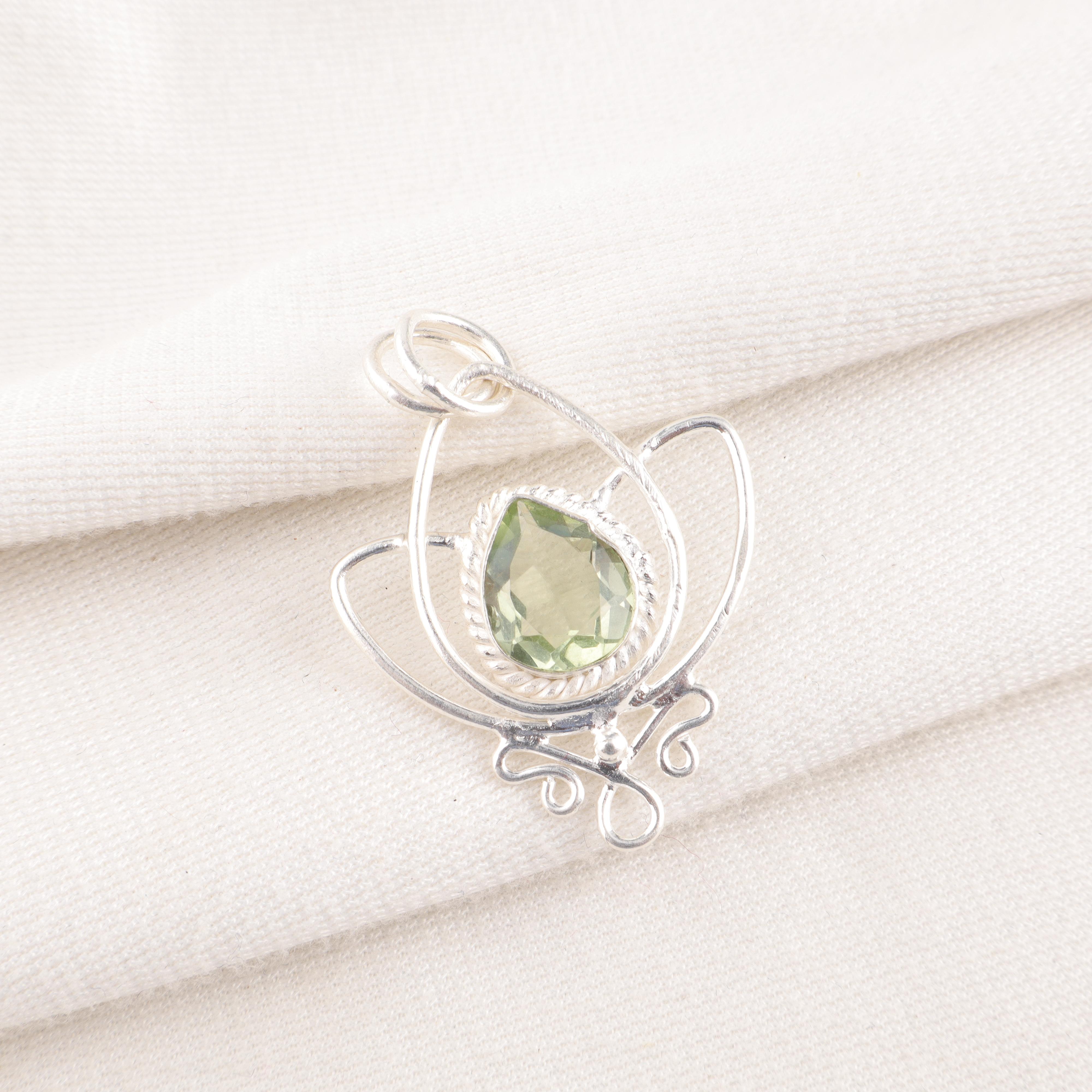 

Зеленый аметист, драгоценный камень, стерлинговое серебро 925 пробы, замечательные ювелирные серьги ручной работы 1.44 inches зелёный