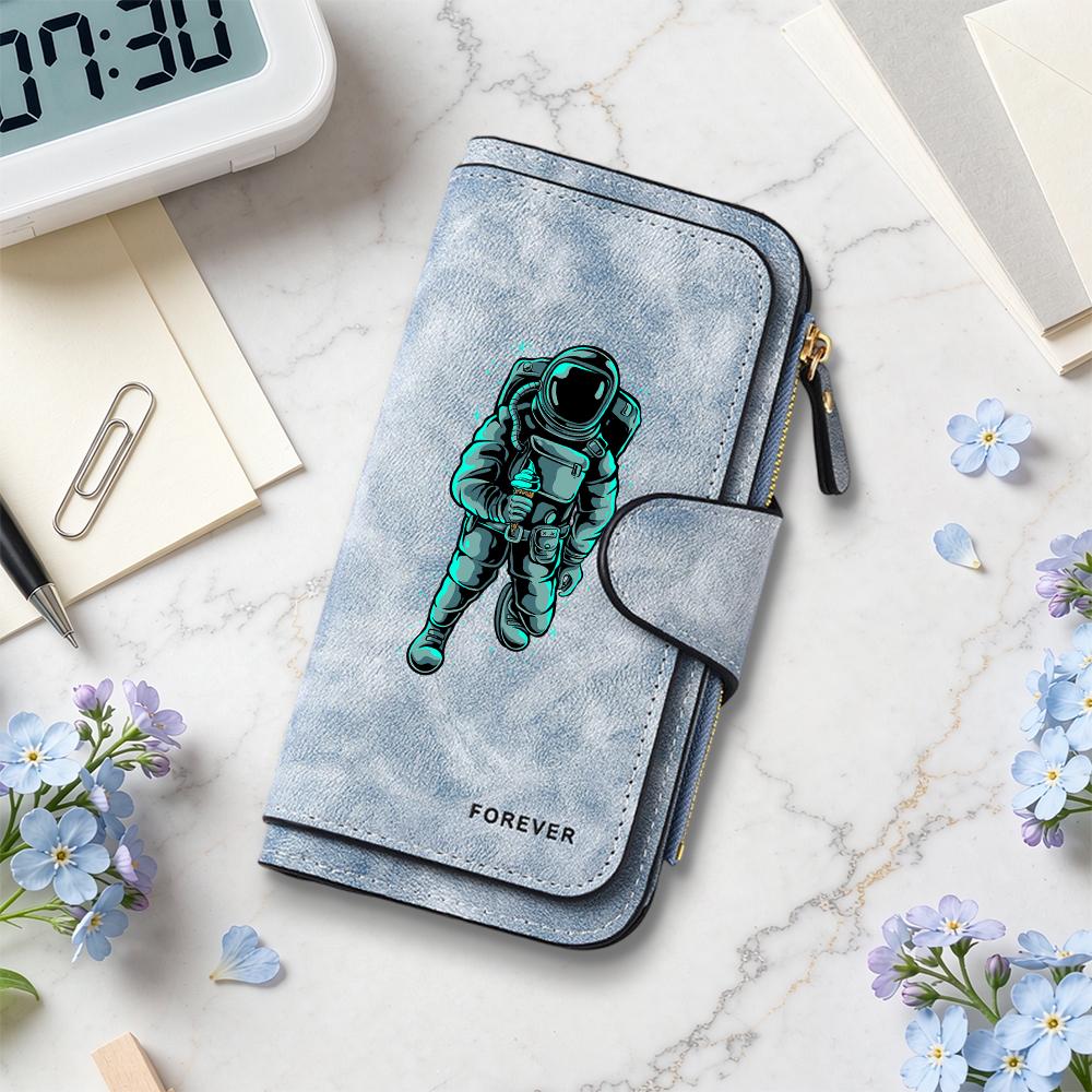 Fashion Astronaut Print Long Wallet Portable Card Holder Purse for Daily Use