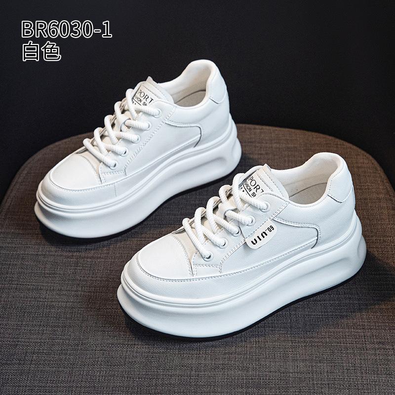Foreign trade leather little white shoes women's versatile thick-soled muffin increases the height of 2025 autumn and winter new casual velvet bo