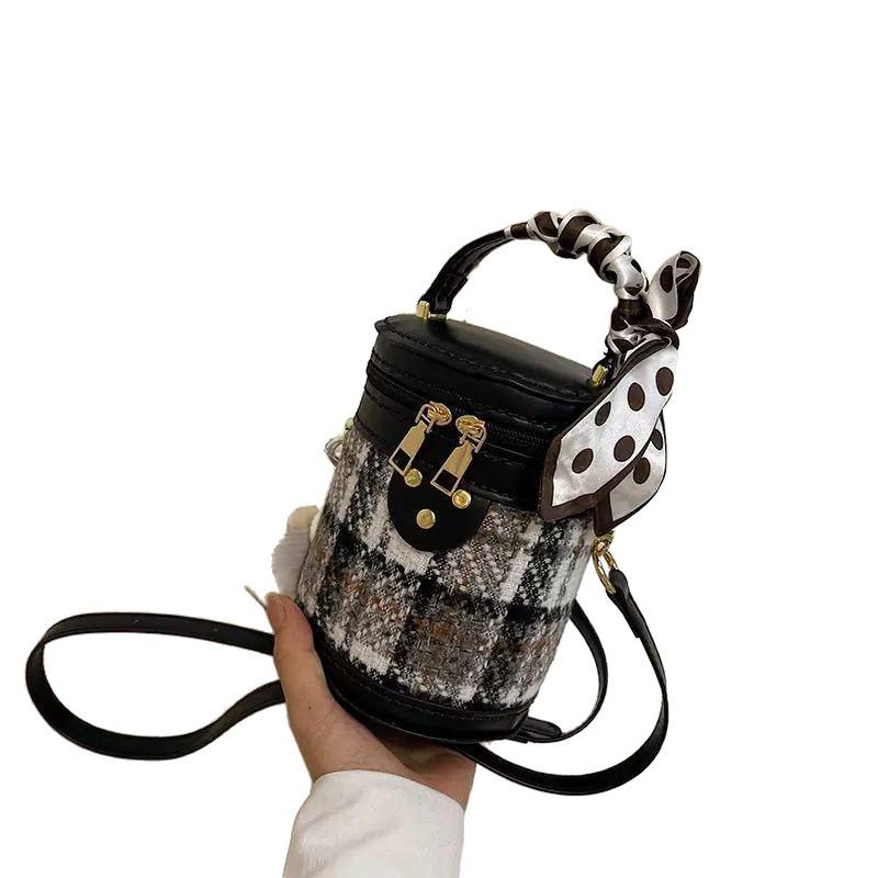 Handmade Woven Bucket Bag - Summer Small Crossbody & Shoulder Bag for Girlfriend or Bestie