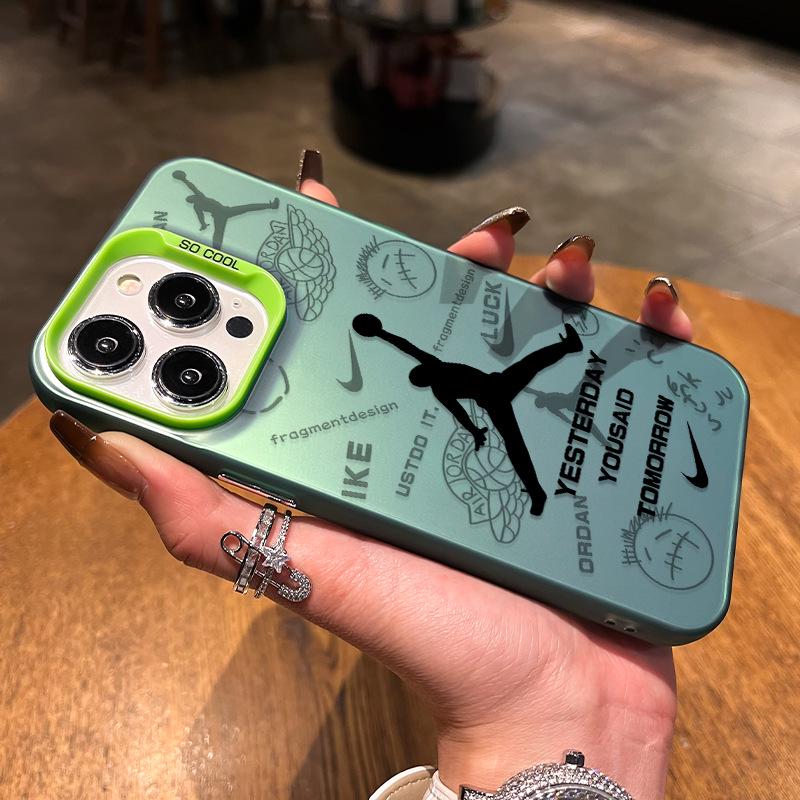 Stříbrný kryt na telefon Dunking Flyer pro iPhone 12 Pro Max až řadu 17, včetně 13/14 Plus a 16