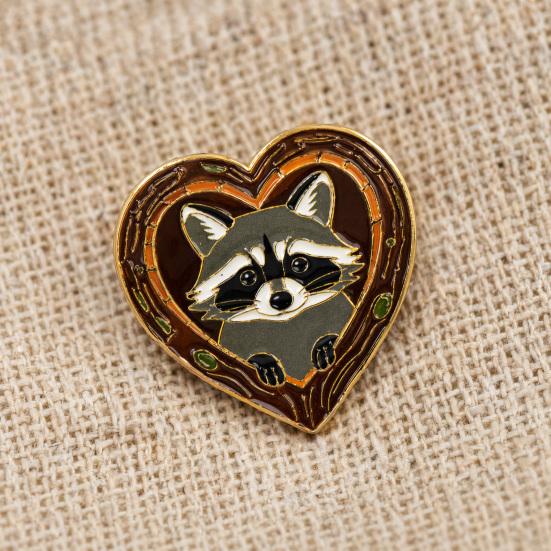 Brooch Pin, Forest Animals Heart-Shaped Brooch, Thickened Zinc Alloy Badge, Enamel Paint Tree Hole Secure Pin for Coat Hat Backpack Gift