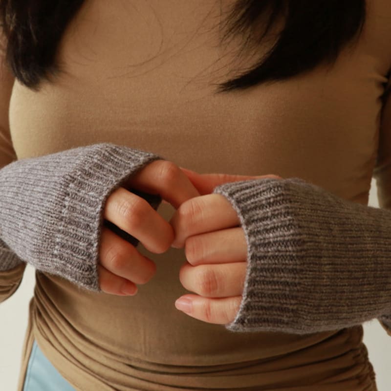 Less Is More Knit Hand Warmer _ 4 COLORS