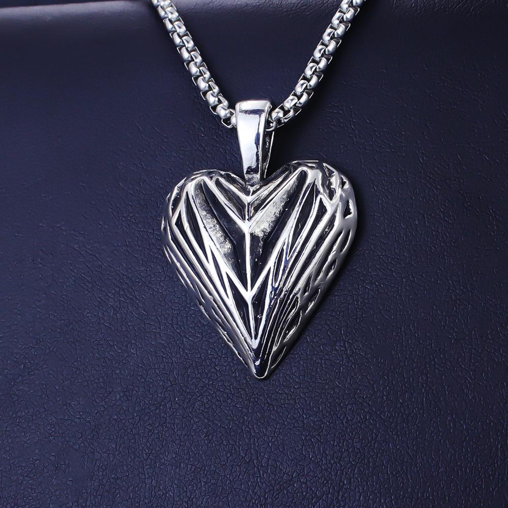 European Viking Titanium Steel Rune Necklace with Stainless Steel Spearhead and Compass Pendant