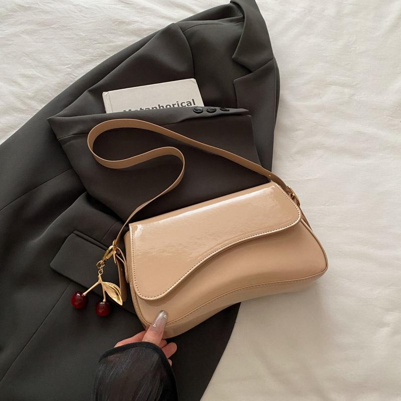 Summer new foreign style women's bag casual texture handbag niche foreign style simple solid color shoulder armpit bag