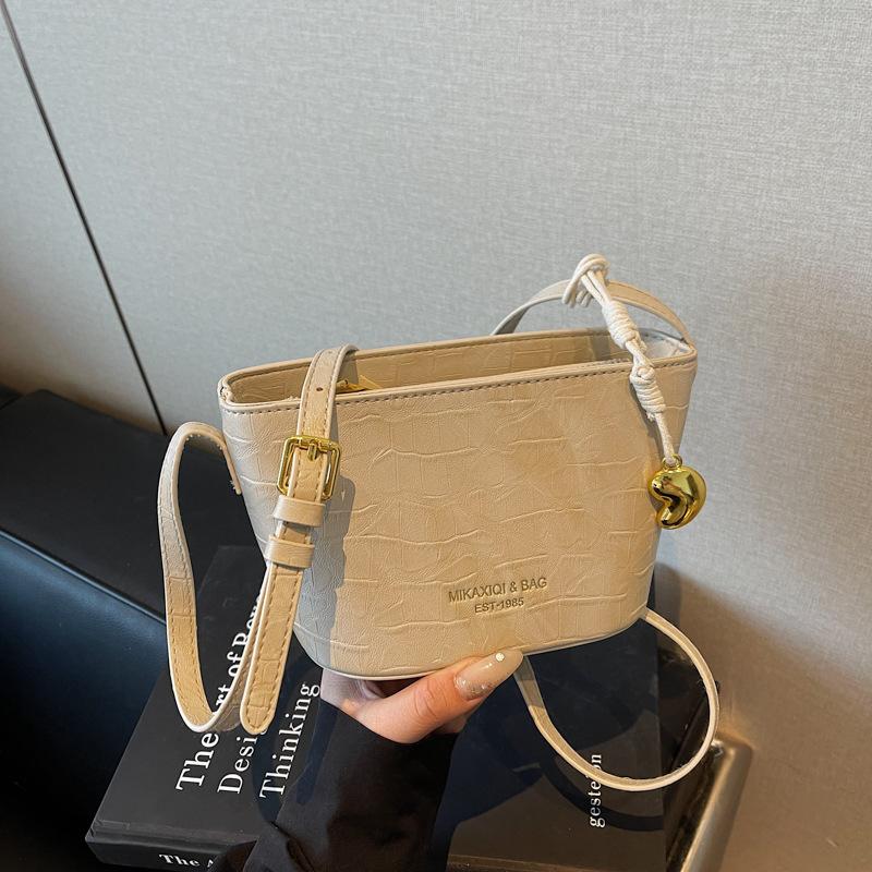 

Small bag women s summer versatile new simple shoulder messenger bag is now popular bucket bag хаки