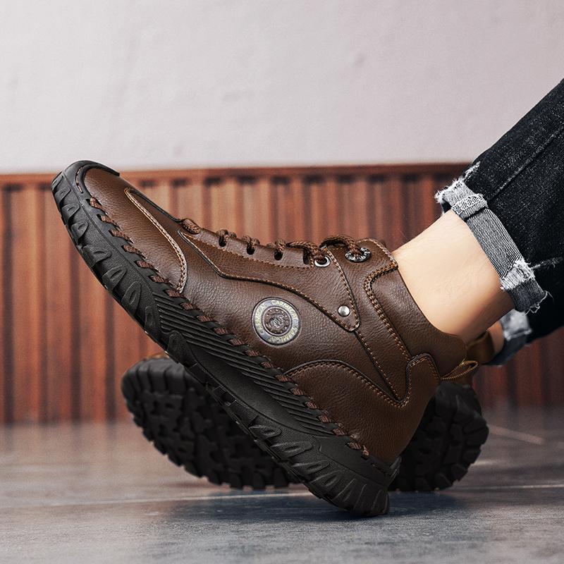Fashion 2024 New Men's Leather High Top Shoes Classic Motorcycle Boots Leisure Walk Travel Mid-Calf Ankle Boots Warm Plush Fur Shoes