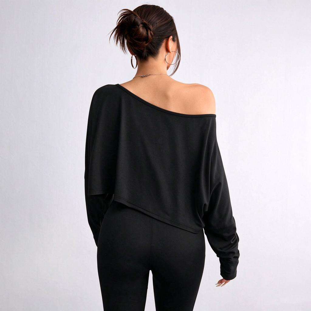 Women's Casual Fashion Off Shoulder Long Sleeve Cropped Top for Everyday Wear and Outings