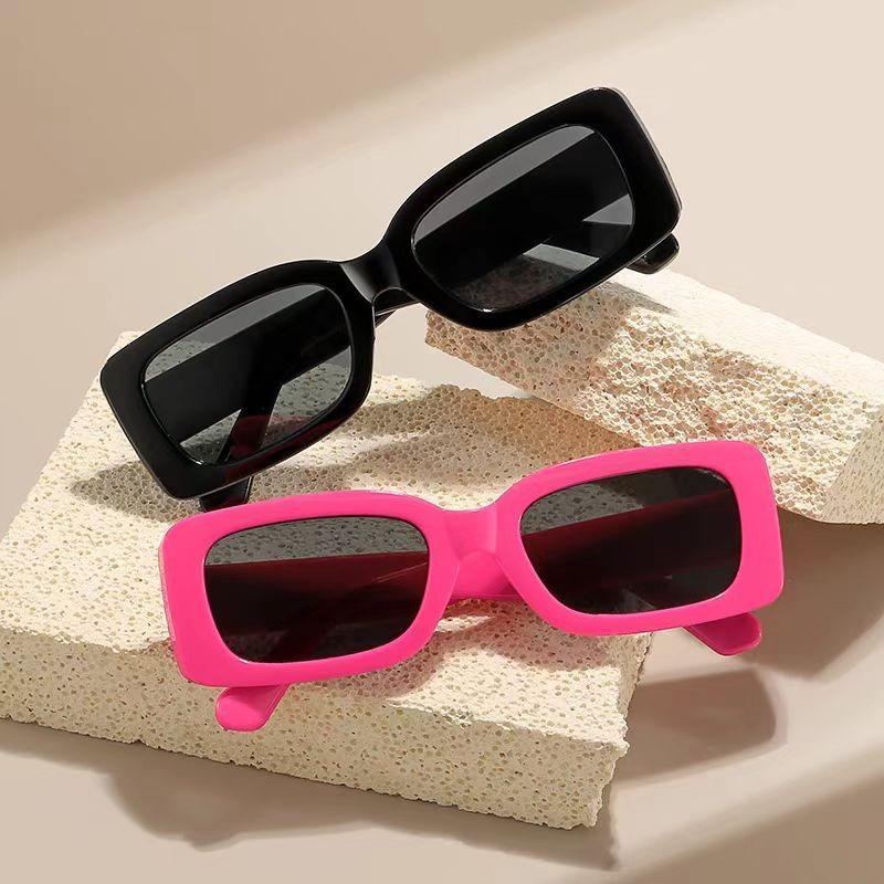 Retro Square Frame Sunglasses ForWomen Men Hip Hop Punk Sun Glasses Summer Vacation Beach Party Glasses Shades UV400