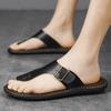 Übergröße Mode Weiches Leder Herren Flip-Flops Outdoor Wasserdichte Strandsandalen Sommer Herren Hausschuhe