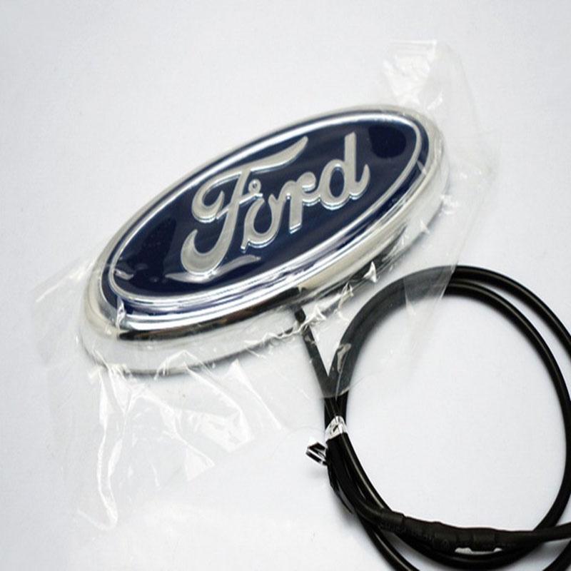 Modne Kolorowe 4d Samochodowe Led Światło Logo Samochodu Tylne Emblemat Odznaka Dla Forda Fox Mondeo