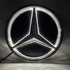 Autó matrica 2026 Új Benz autóhoz Első hűtőrács logó Fényes tükörfelület LED jelvény Embléma Világító Dekorációs fény Mercedes Benhez