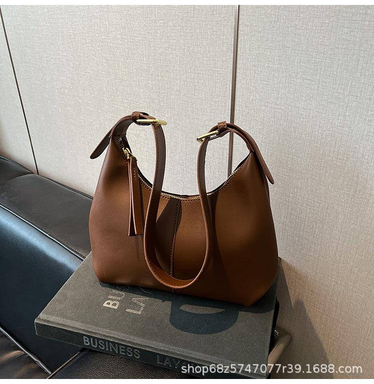 2025 new fashion underarm bag Korean version of handbag shoulder bag soft leather large capacity niche solid color tote bag for women
