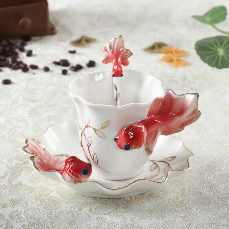 

Creative Goldfish Ceramic Coffee Mug