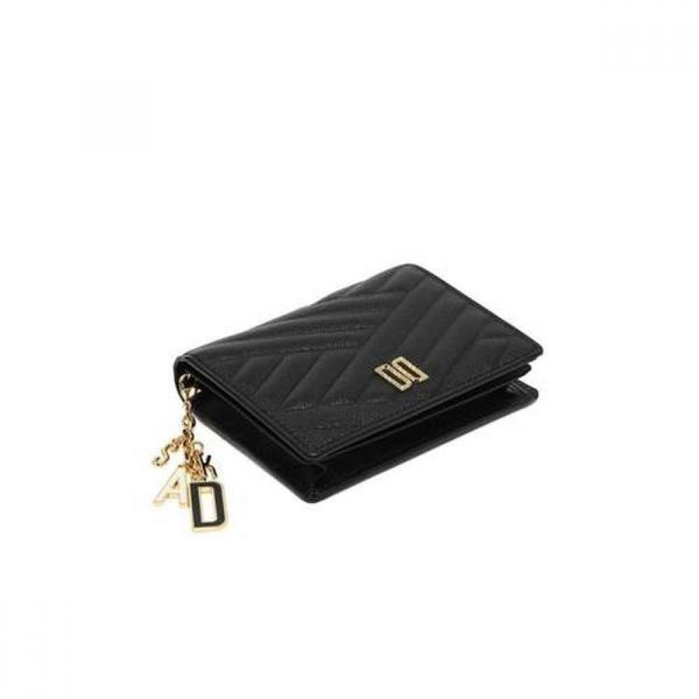 Daks Black Quilted Logo Charm Wallet Dcwa9f218
