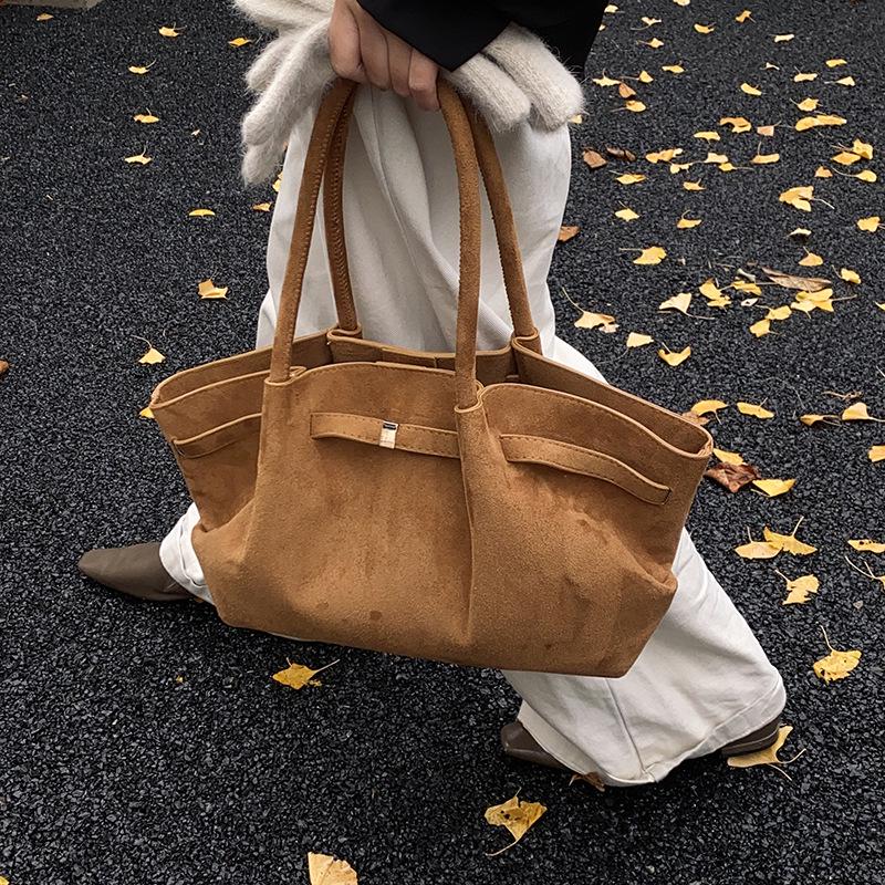 Women's Large Capacity Tote Bag - 2025 Autumn/Winter Solid Color Versatile Shoulder Handbag