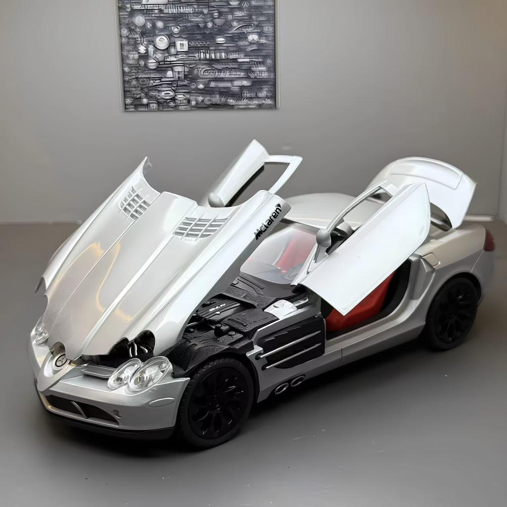 1/24 BENZ SLR 722S Alloy Sports Car Model Diecast Metal Track Racing Car Vehicles Model High Simulation Sound and Light Kids Toy Gift
