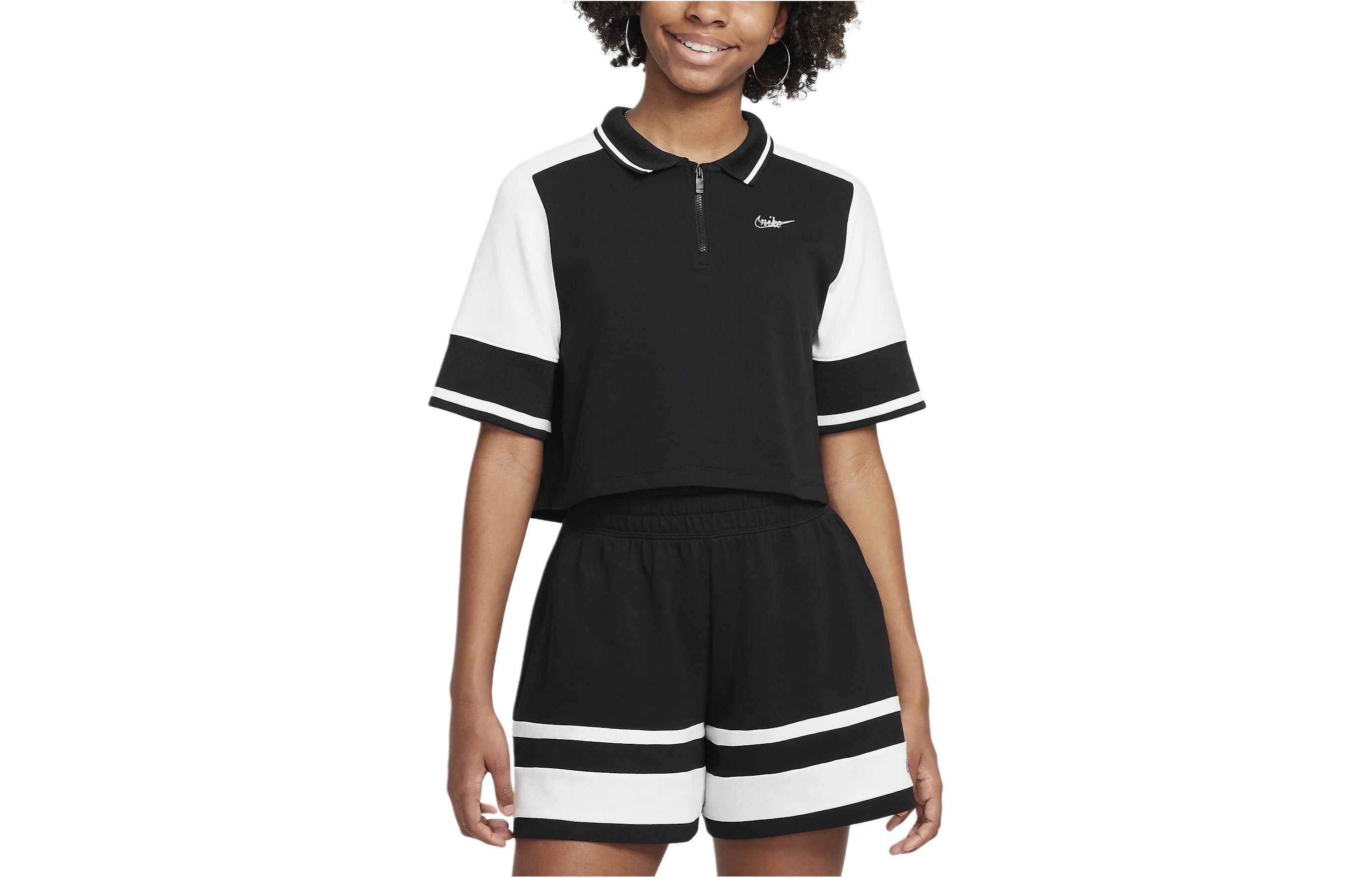 

Nike T-Shirt Women s Black White FV0188-010 L